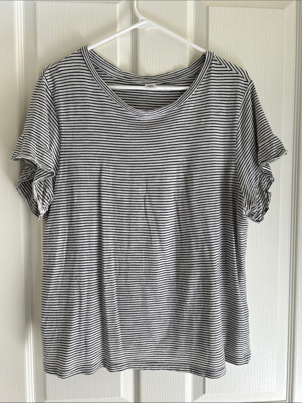 Old Navy Black & White Striped Short Sleeve Tee with Ruffle Sleeves
